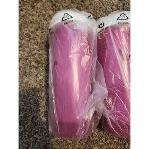 Tupperware Tumblers Summer 16 oz Set of 2 W/Lid Raspberry New!